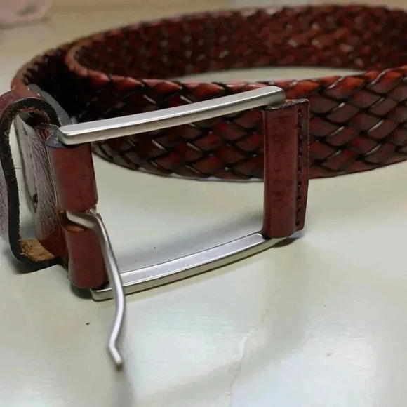 National Geographic  100% leather belt from 2008, reddish brown, silver buckle - Picture 3 of 9